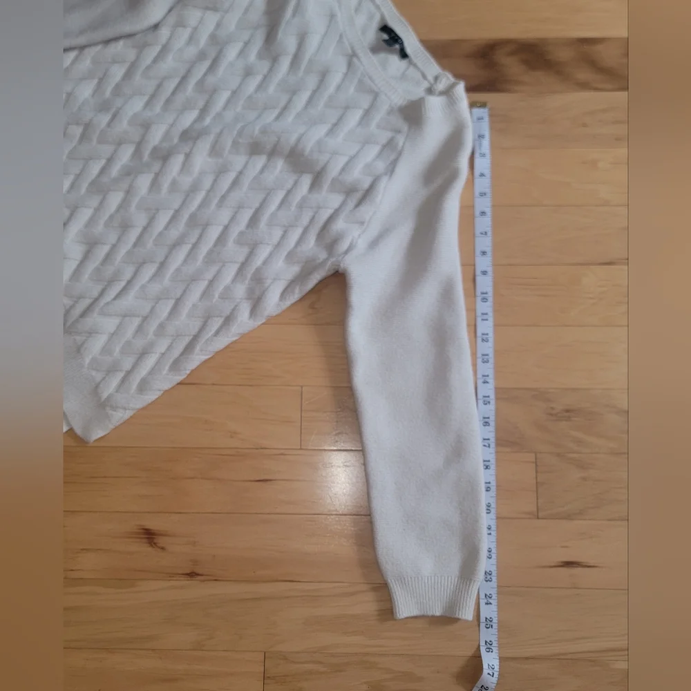 Cyrus Women's Cream Crewneck Sweater XL - Picture 3 of 4